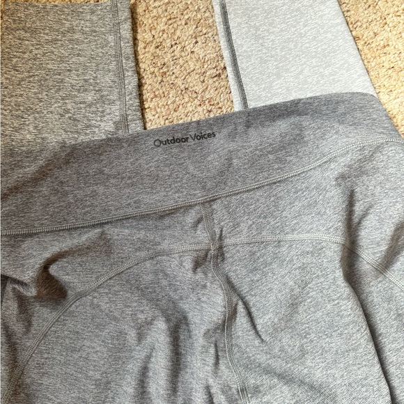 Outdoor Voices Dipped 7/8 Legging in Graphite/Ash/Dove Size L - Picture 5 of 8